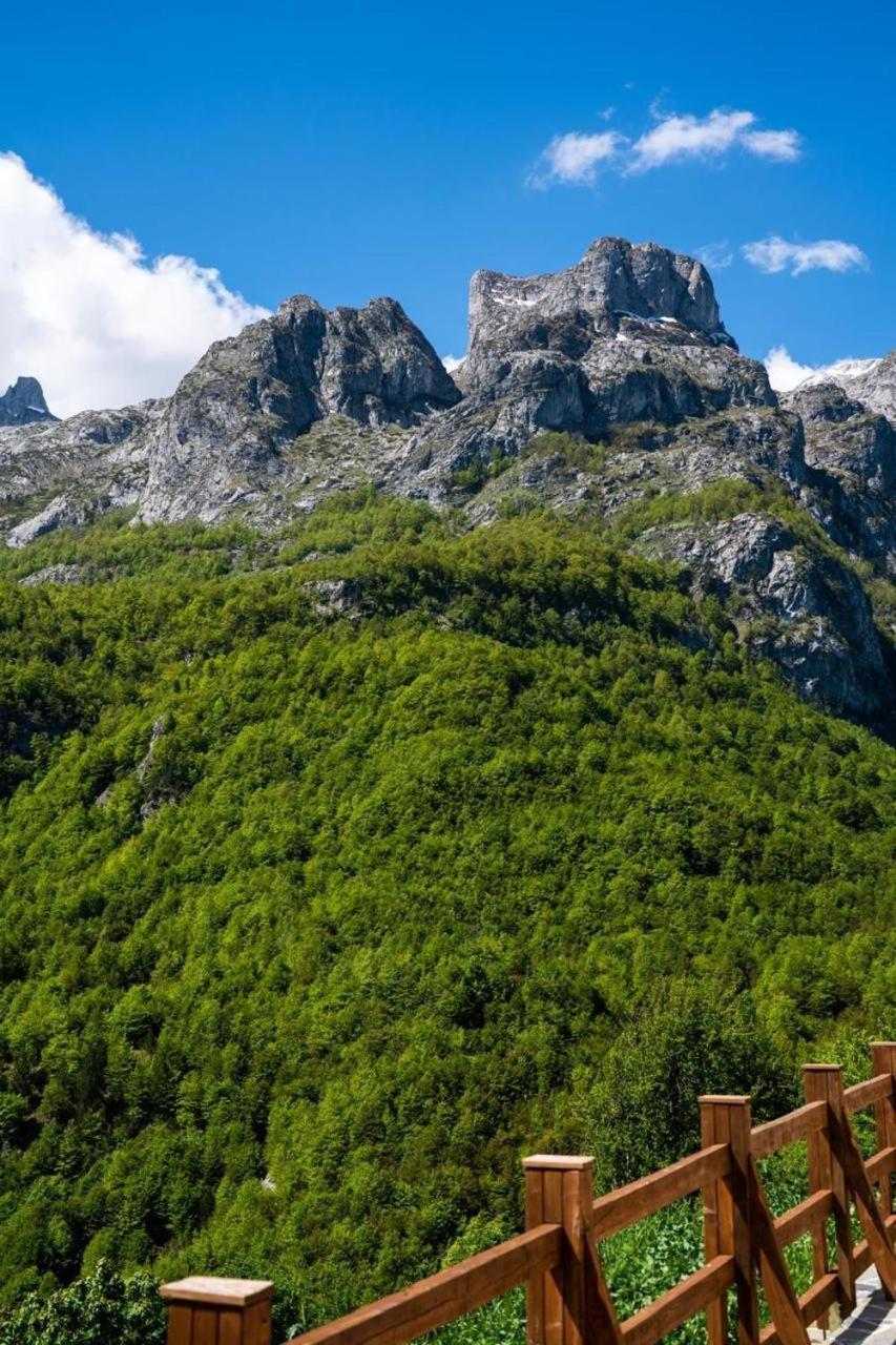 Zeneli Alpin Chalet Cerem Εξωτερικό φωτογραφία